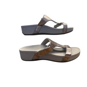 Vionic Ellie Metallic Snake Sandals Women’s Sz 10 Silver Pewter Platform Comfort